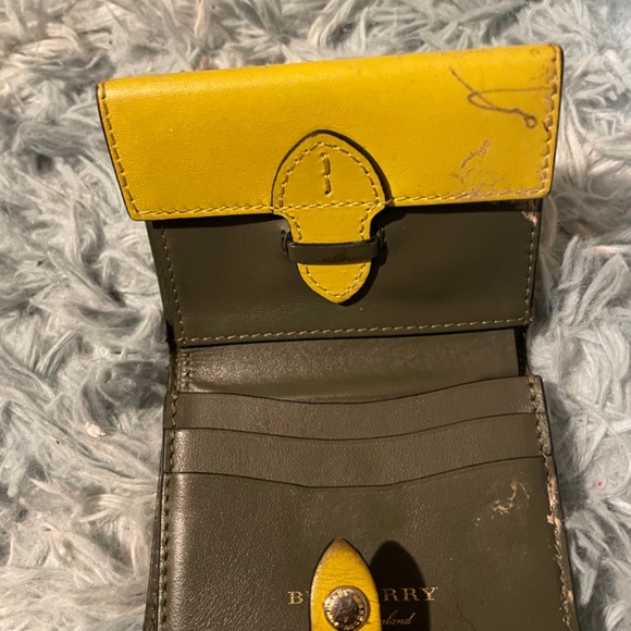 Yellow Burberry Wallet with Card & Cash Slots - Picture 2 of 5